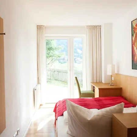 Eggerfeld * Тукс