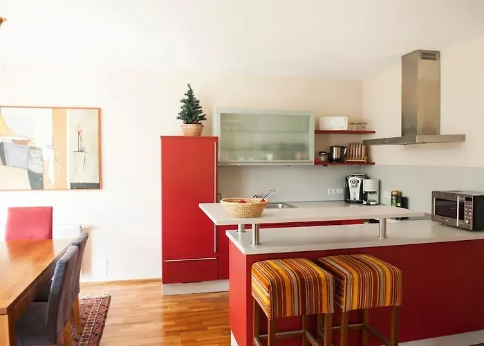 Eggerfeld Apartman Tux